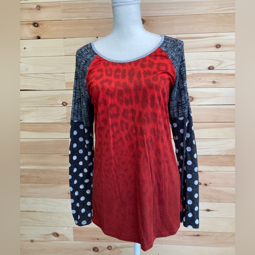 Casa Lee woman’s Top